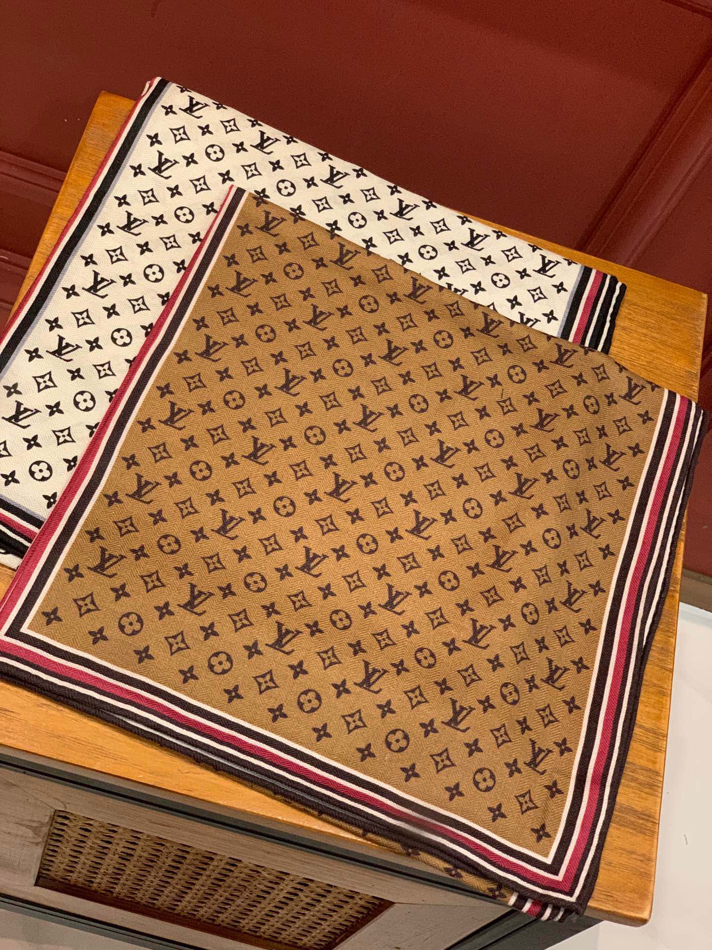 Louis Vuitton scarf