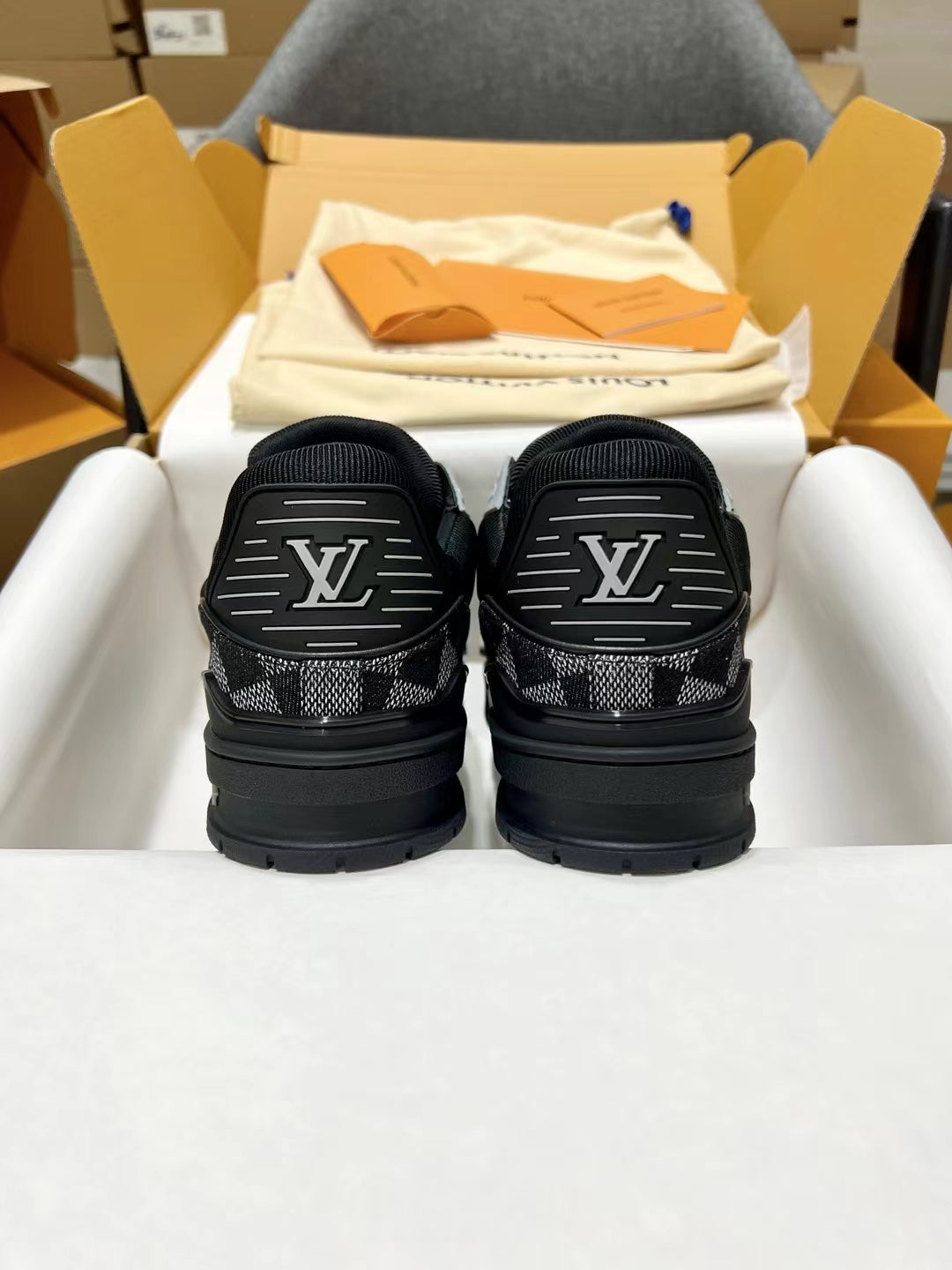 Louis Vuitton Sneakers