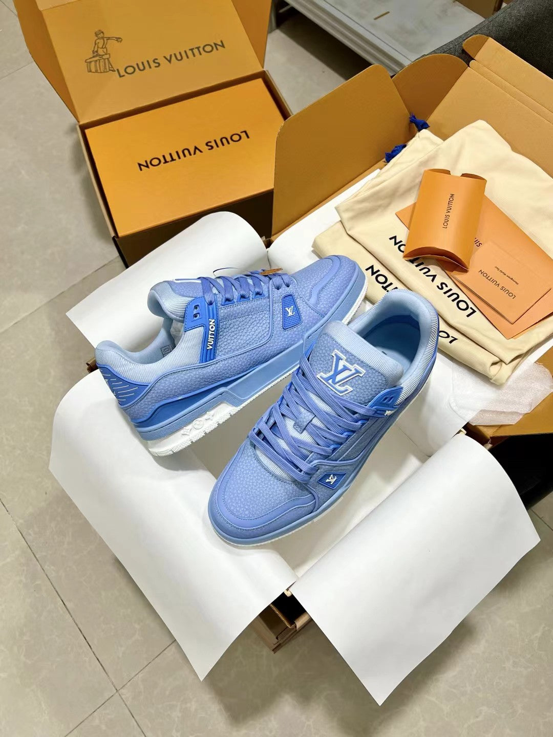 Louis Vuitton Sneakers