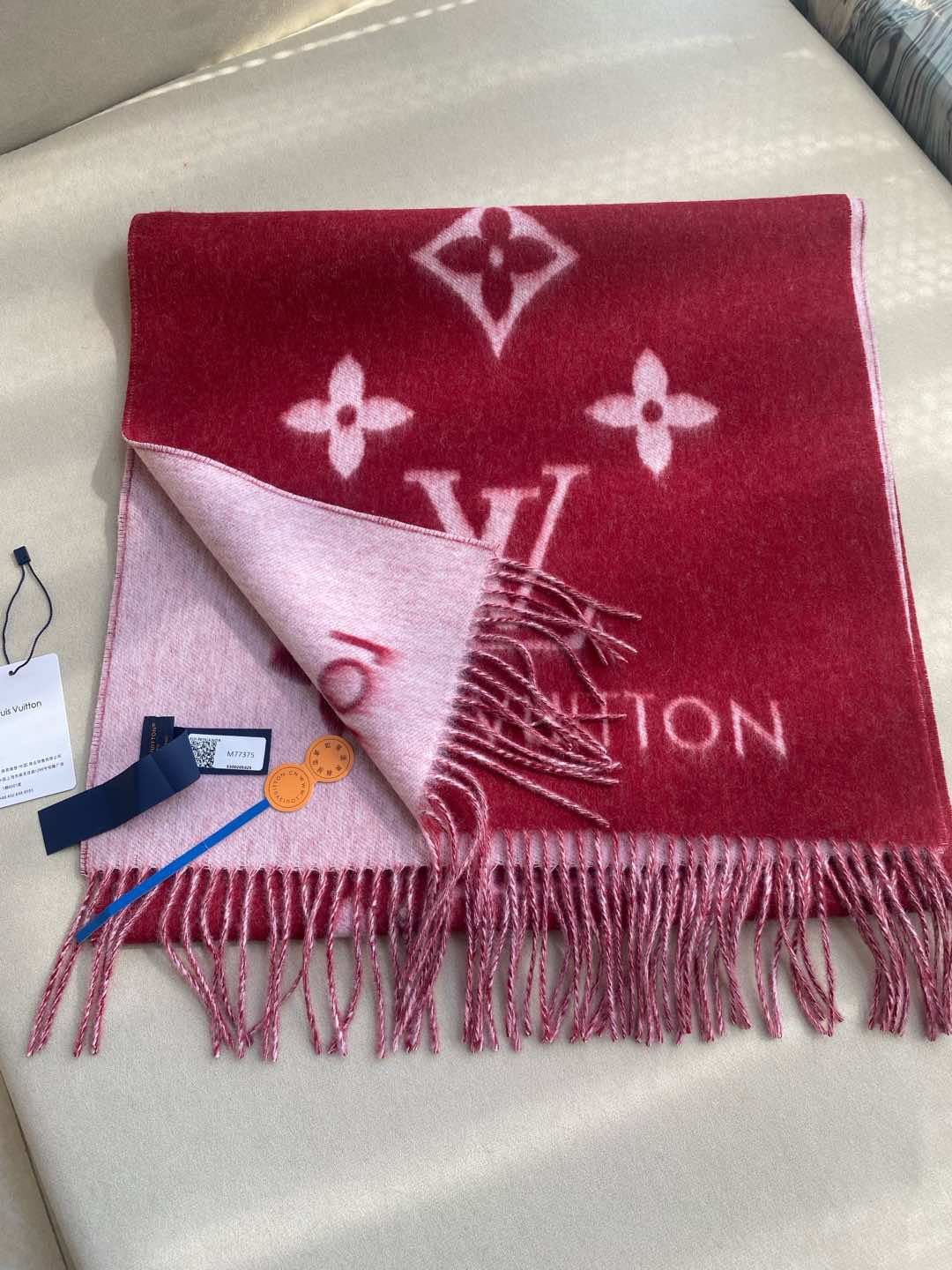 Louis Vuitton Scarf