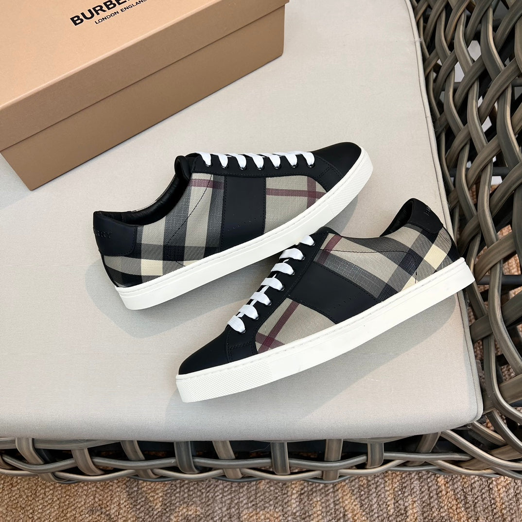Burberry Sneakers