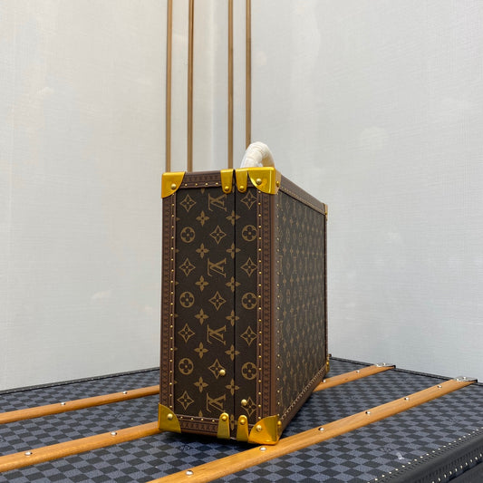 Louis Vuitton Bisten 50 Attache Hard Case Trunk