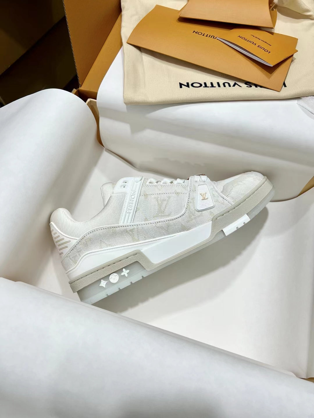 Louis Vuitton Sneakers