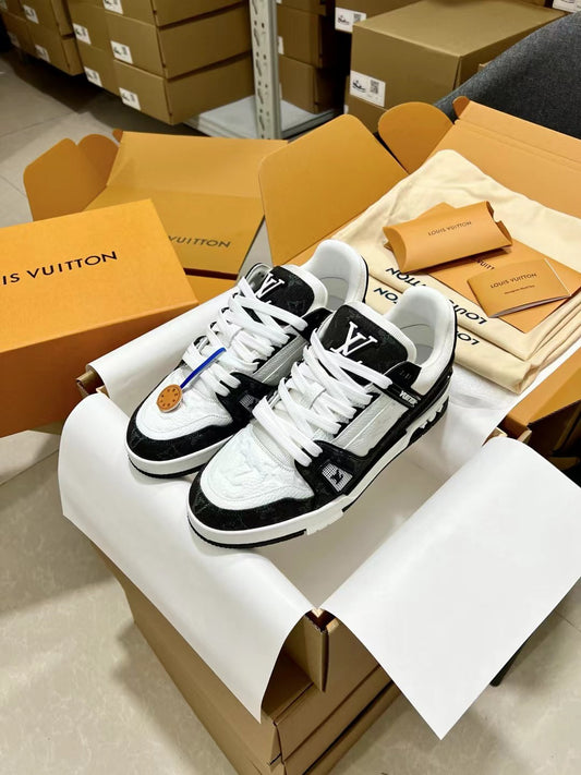 Louis Vuitton Sneakers