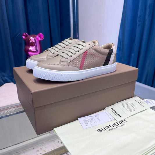Burberry Sneakers