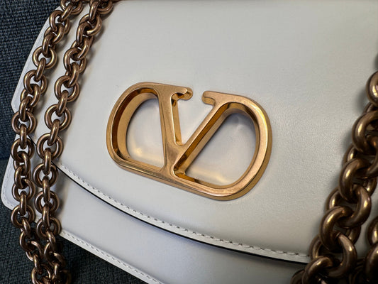 VALENTINO GARAVANI VAIN SHOULDER BAG IN SHINY CALFSKIN