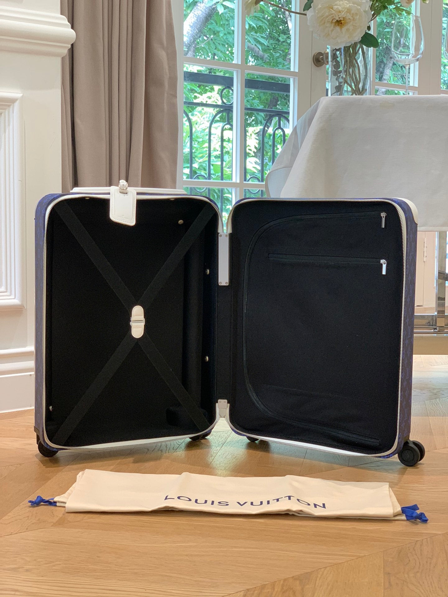 Louis Vuitton Horizon 55