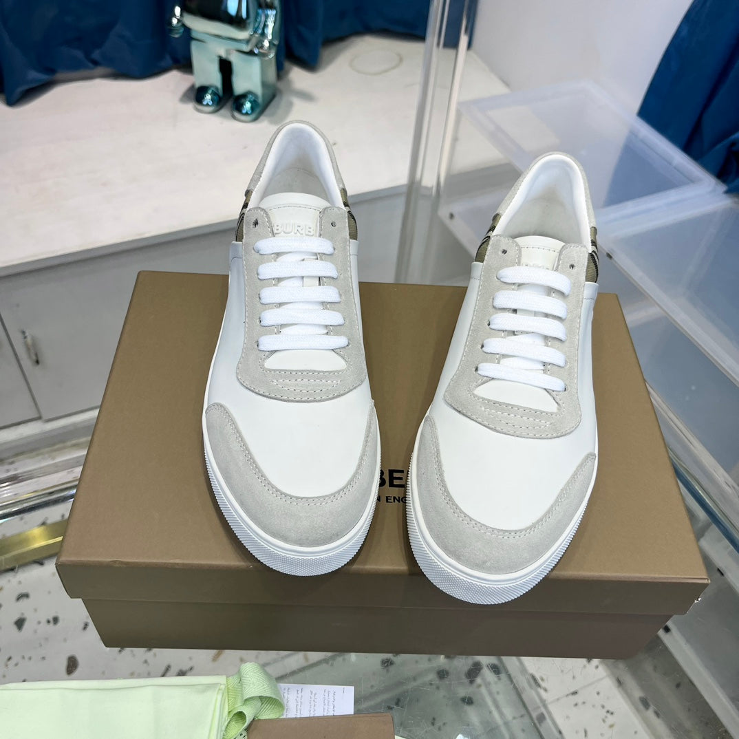 Burberry Sneakers