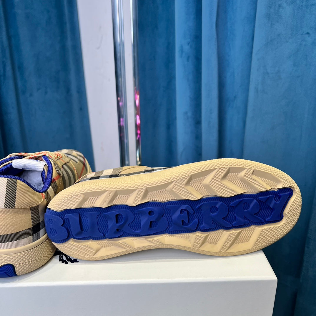 Burberry Sneakers
