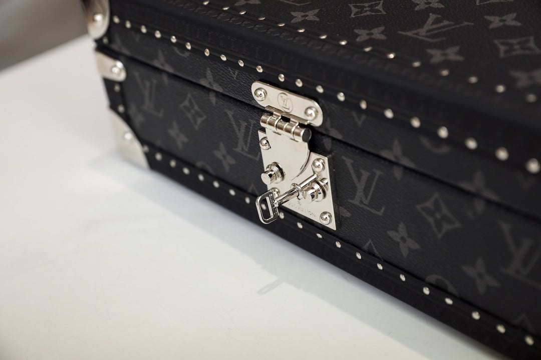 Louis Vuitton Jewelry Case Trunk