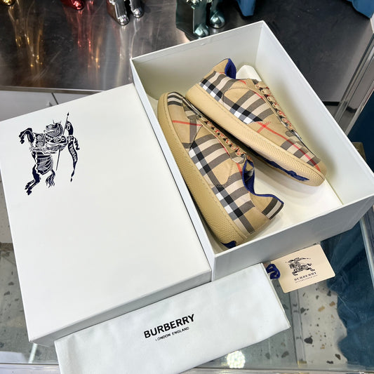 Burberry Sneakers