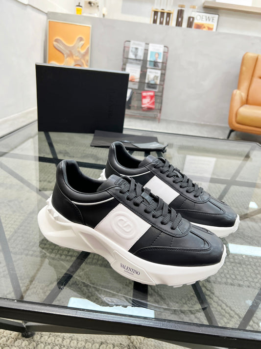 Valentino Sneakers