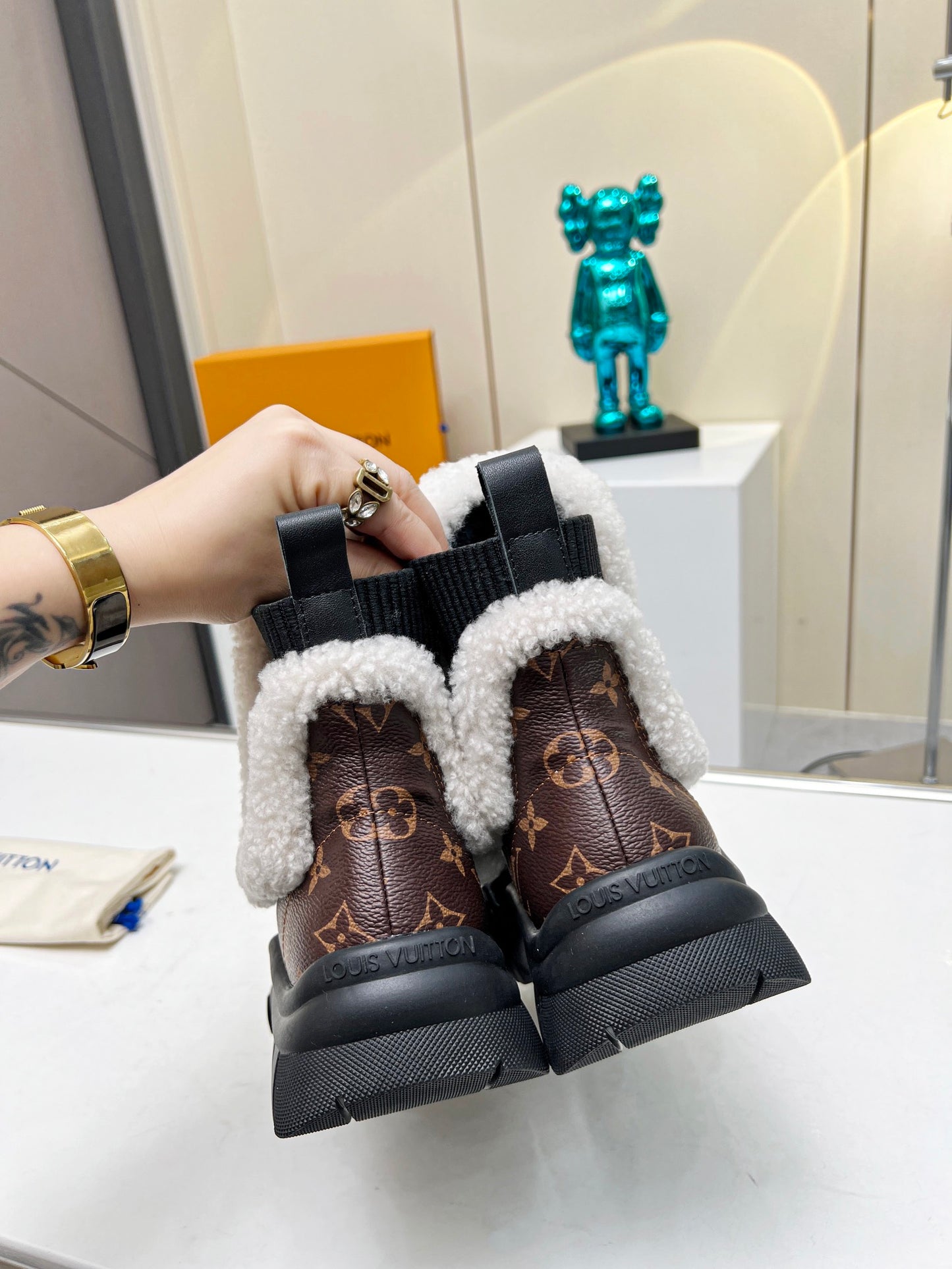 Louis Vuitton Ruby Ranger Flat