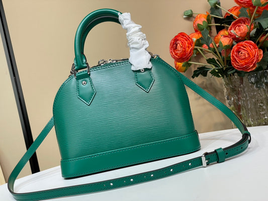 Louis Vuitton Alma BB