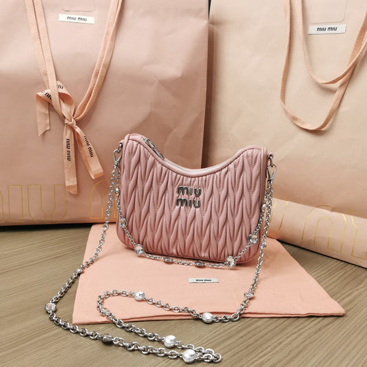 Miu Miu Wander