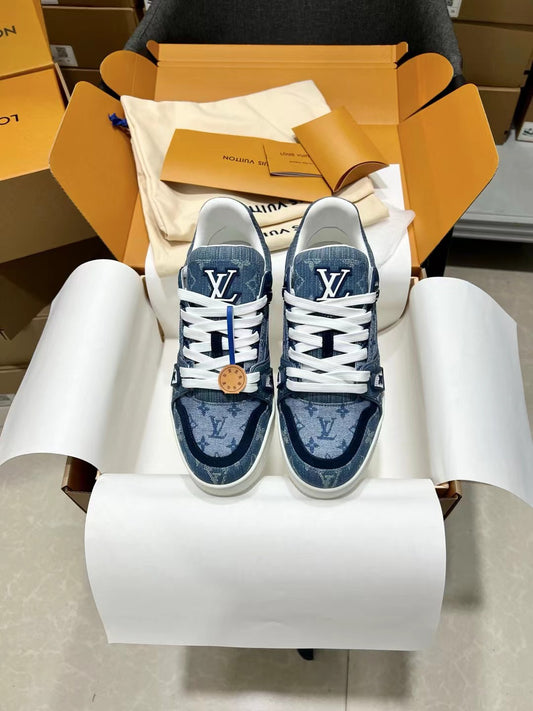 Louis Vuitton Sneakers