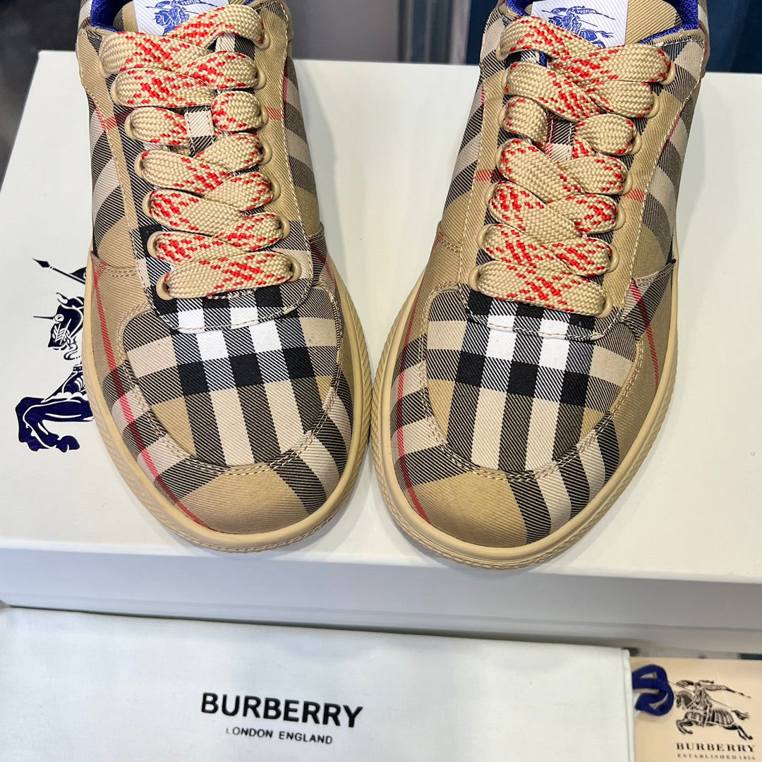 Burberry Sneakers