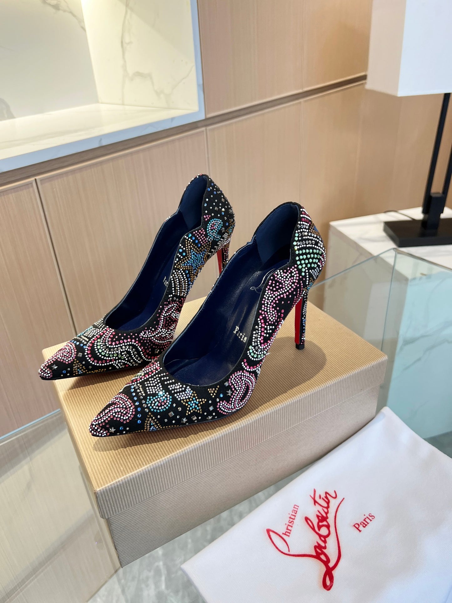 Christian Louboutin Hot Chick Starlight