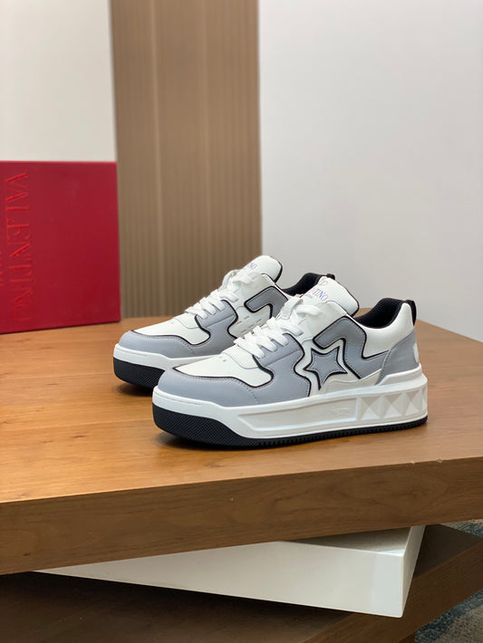 Valentino low top Sneakers