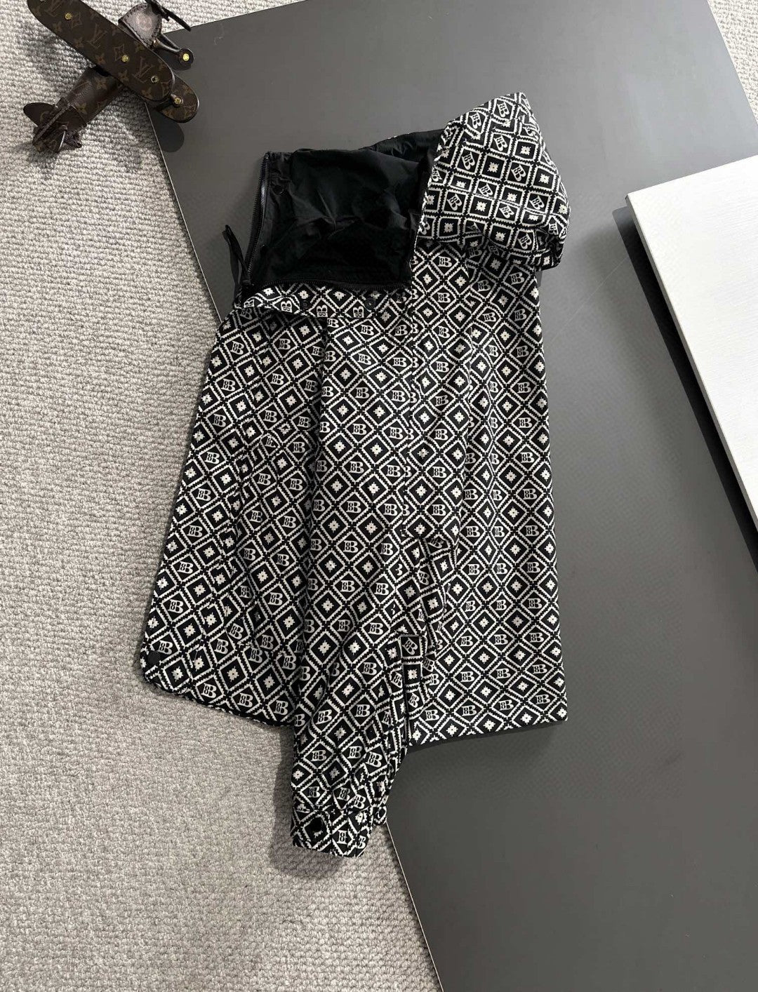 BALENCIAGA Exclusive Jacket