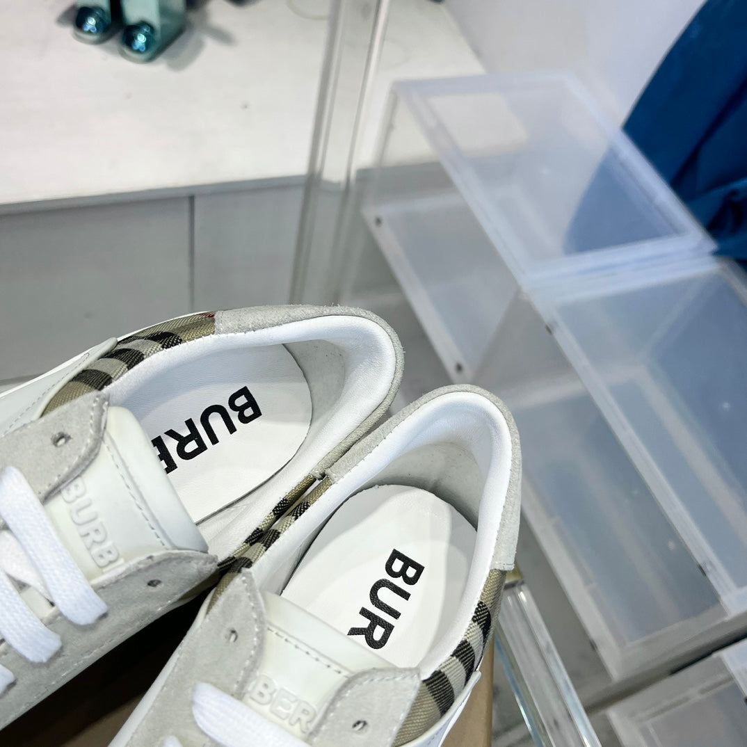 Burberry Sneakers