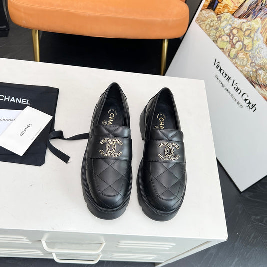 Chanel Leather flats Never worn Black, Leather