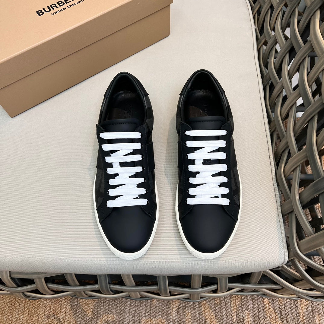 Burberry Sneakers