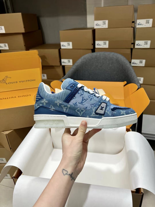 Louis Vuitton Sneakers