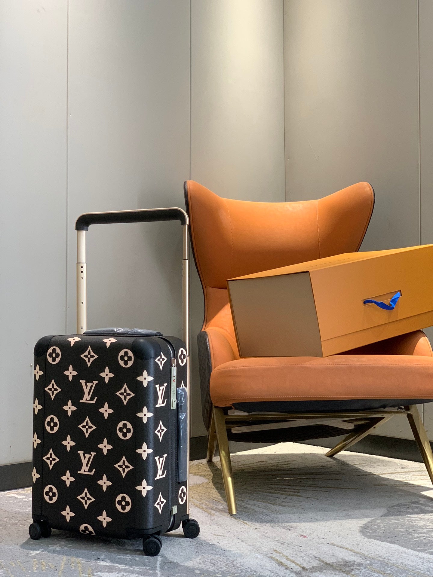 Louis Vuitton Horizon 55