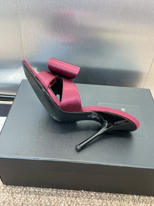 Saint Laurent 110 Bow