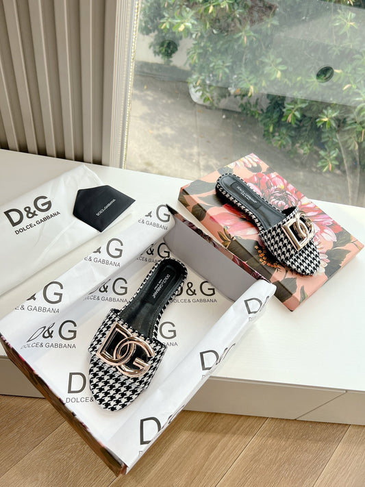 DOLCE&GABBANA DG leather slides