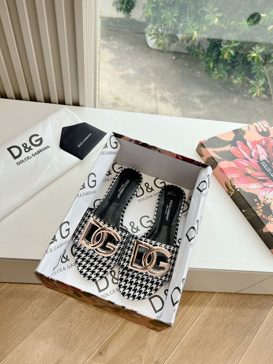DOLCE&GABBANA DG leather slides
