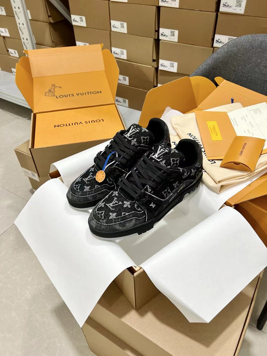 Louis Vuitton Sneakers