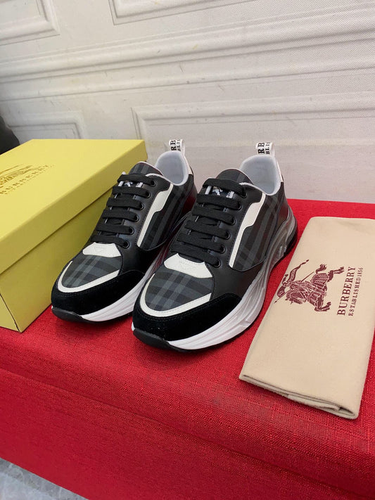Burberry Sneakers