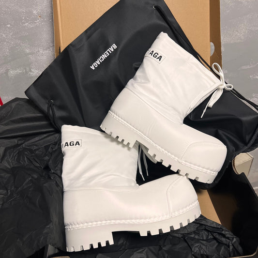 Balenciaga alaska