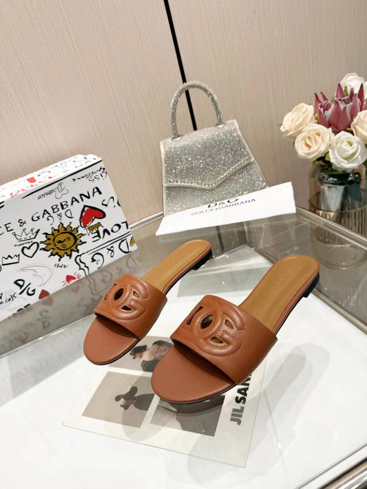 DOLCE&GABBANA DG leather slides