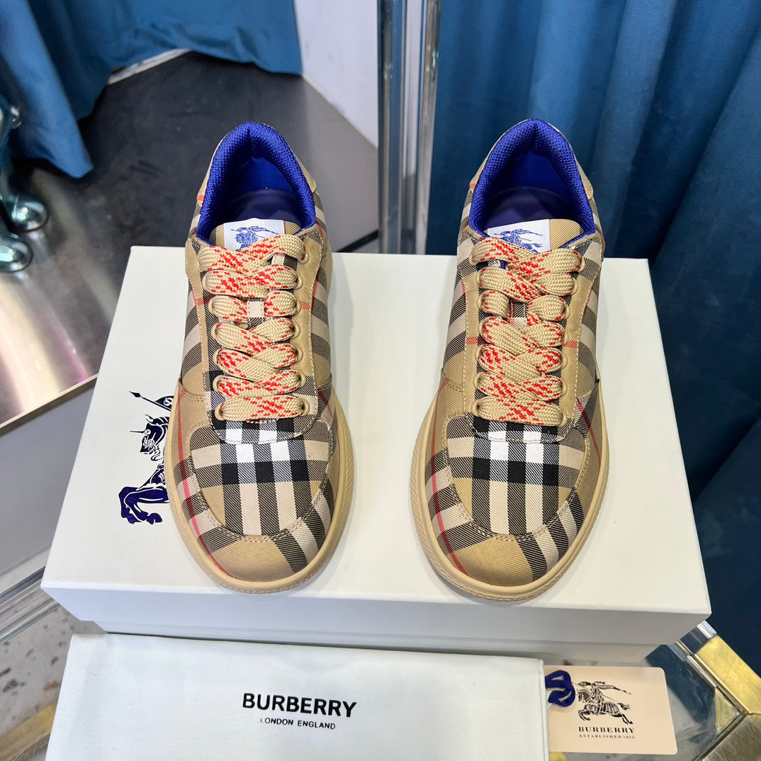 Burberry Sneakers