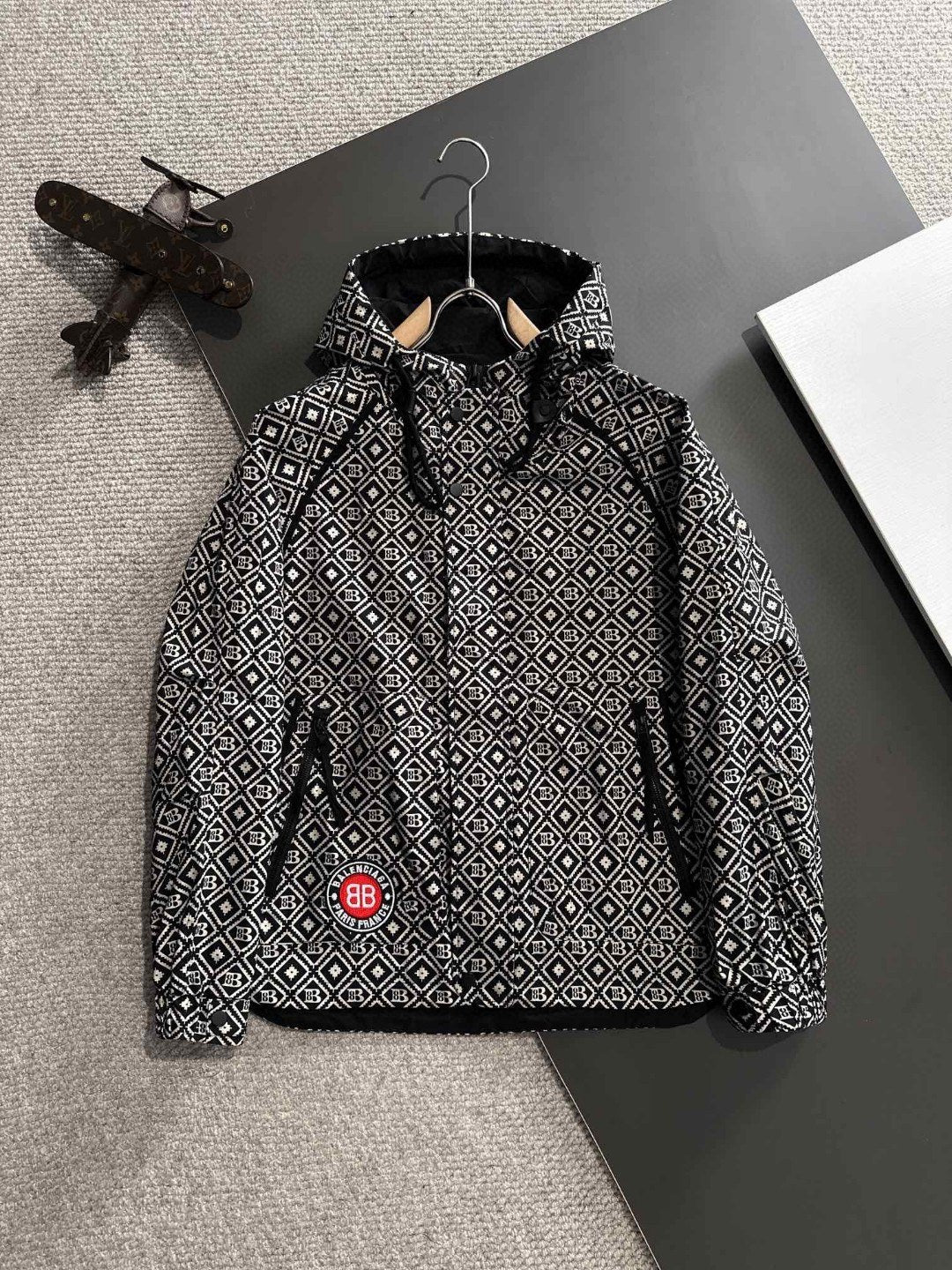 BALENCIAGA Exclusive Jacket