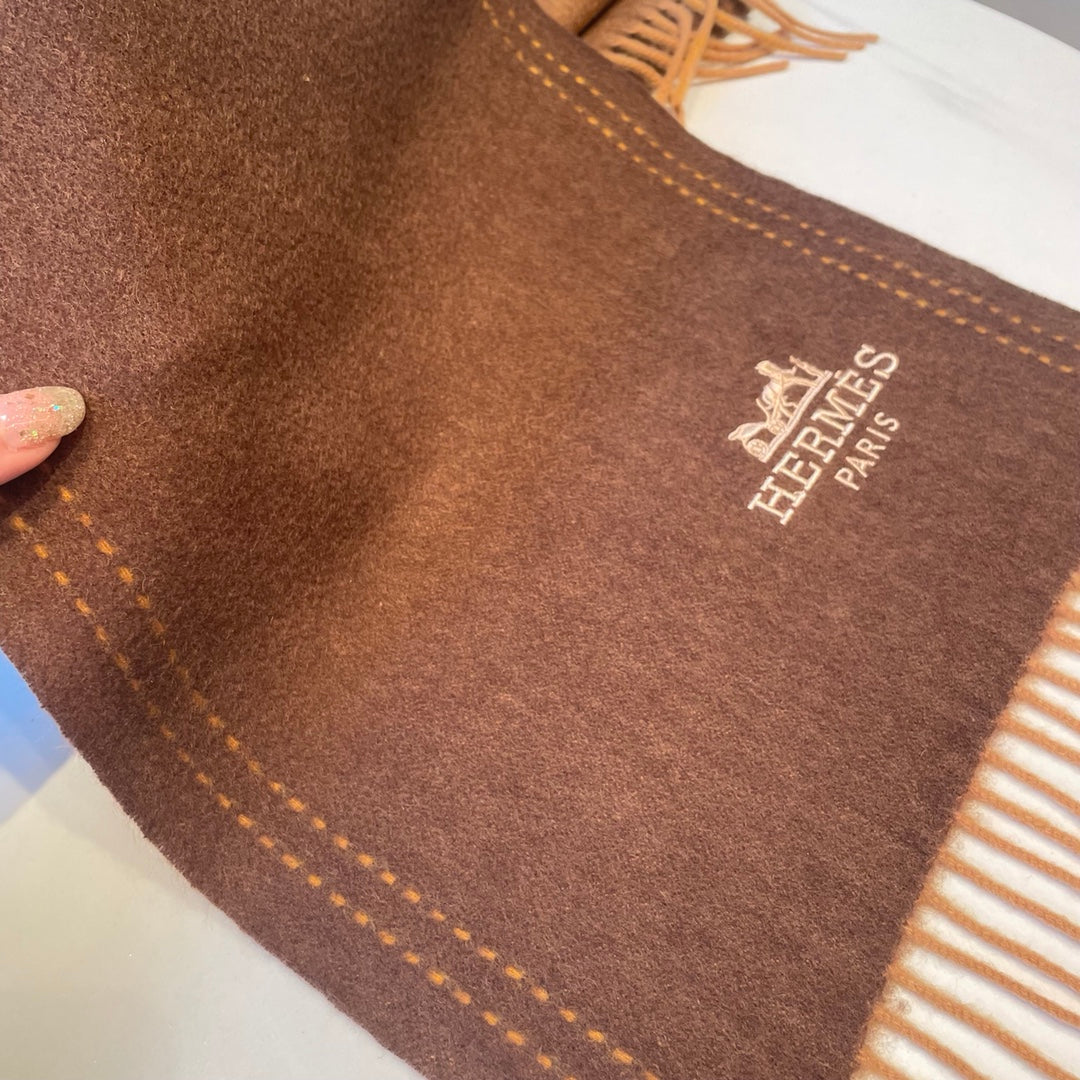 Hermès scarf