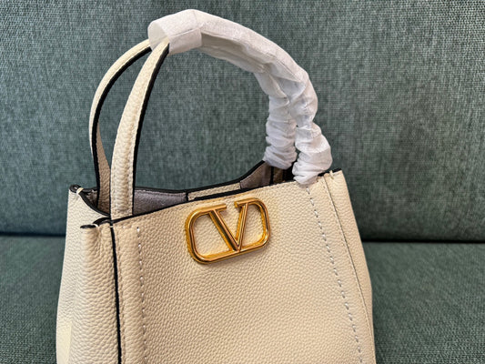 Valentino VLT 26x27x17 CM bag