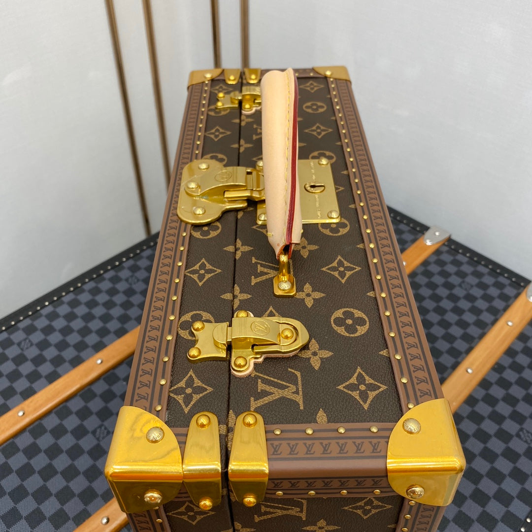 Louis Vuitton Bisten 50 Attache Hard Case Trunk