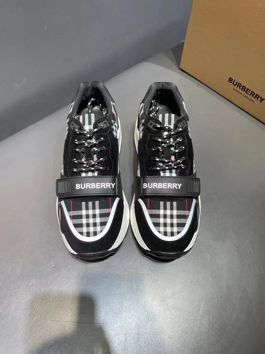Burberry Sneakers