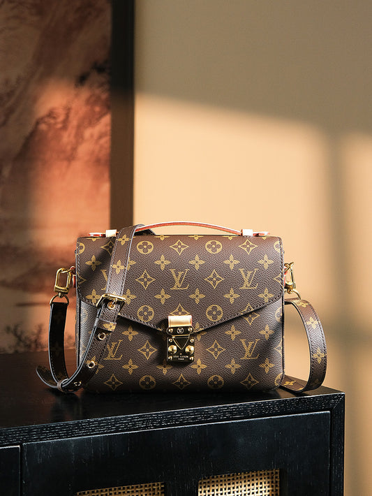 Louis Vuitton Metis