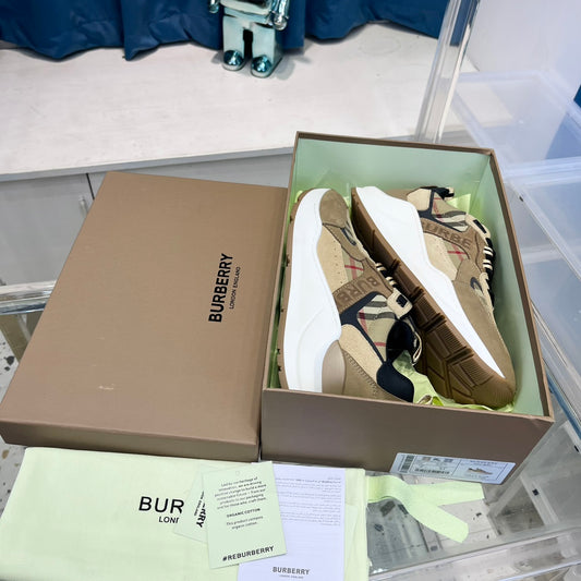 Burberry Sneakers