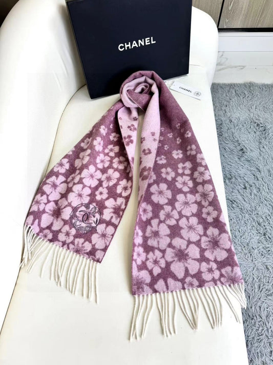 CHANEL Scarf