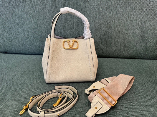 Valentino VLT 26x27x17 CM bag