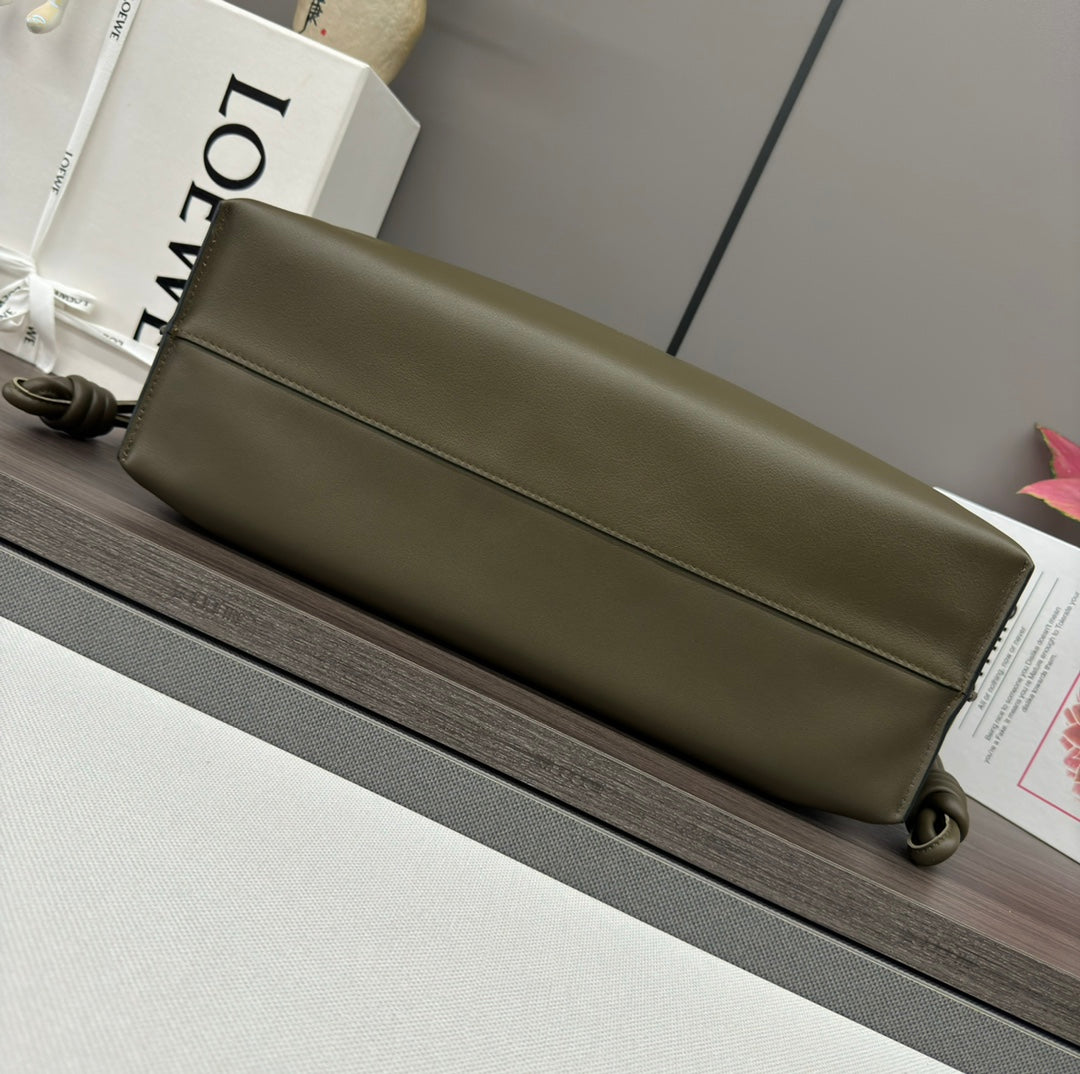 LOEWE Flamenco