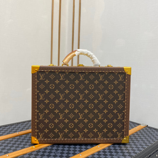 Louis Vuitton Bisten 50 Attache Hard Case Trunk