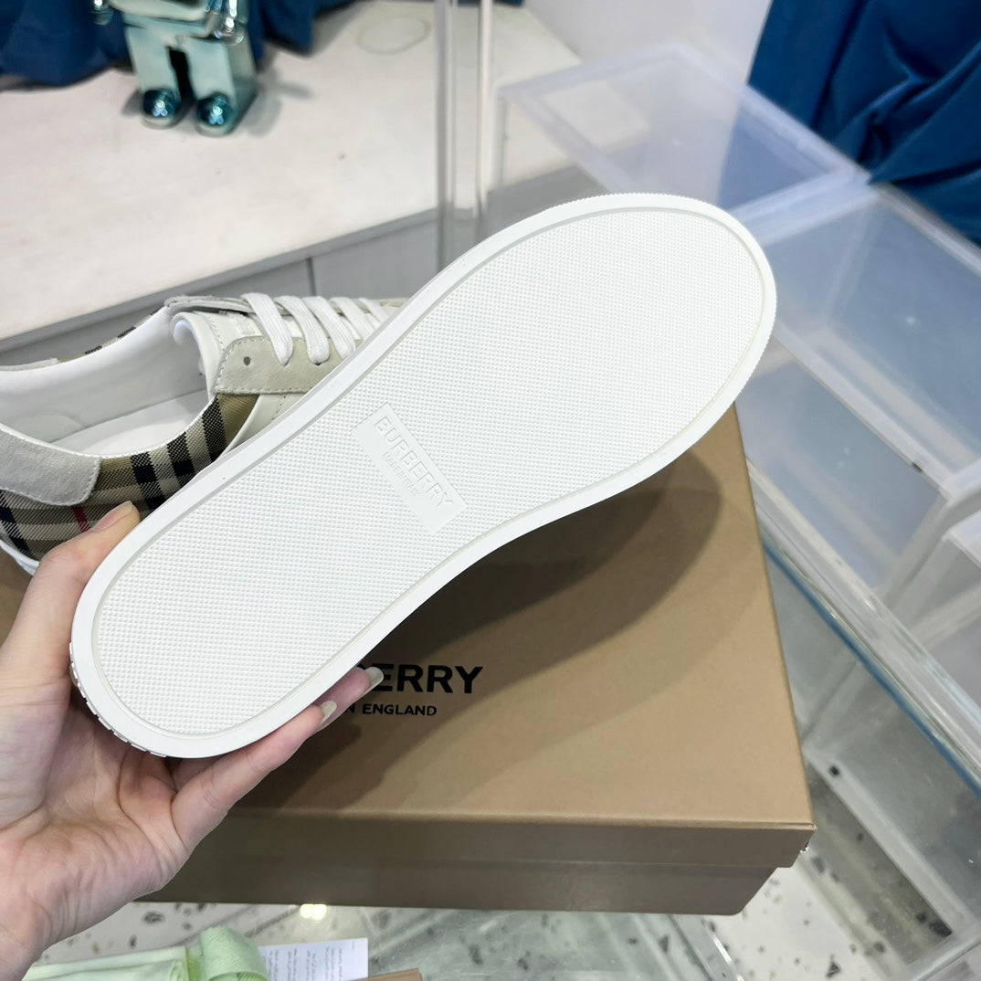 Burberry Sneakers