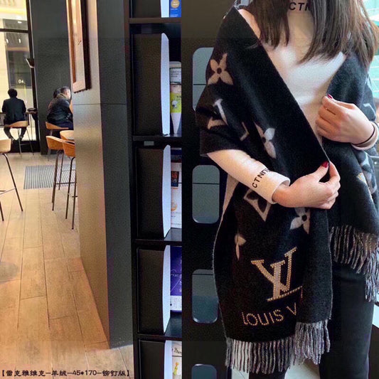 Louis Vuitton scarf